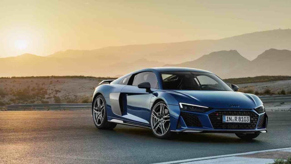 Audi R8 - Front- und Seitenansicht Sonnenuntergang - bei Aktuelle Auto News