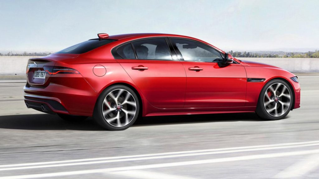 Jaguar XE - Seitenansicht - bei Aktuelle Auto News